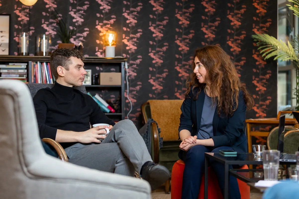 Dialogens roll i olika litterära genrer